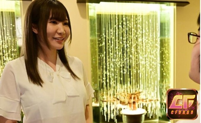 Miina thường xuyên ở nhà một mình do chồng cô phải đi làm